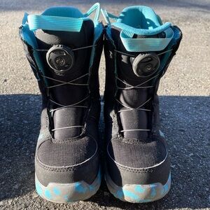 Burton Grom Boa snowboard boots 2K
